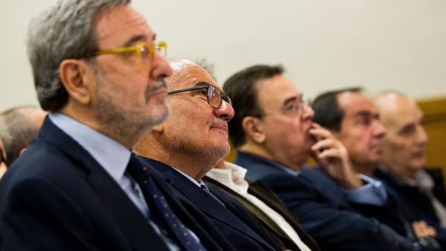 Absueltos Narcís Serra y los demás directivos de CatalunyaCaixa por el caso de los sobresueldos